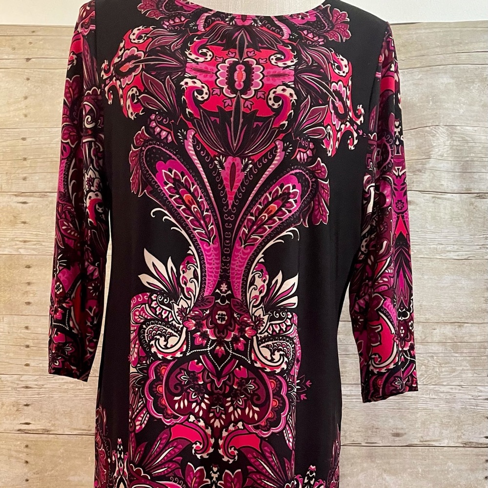Host Pick! Tatiana B Stretchy Beautiful Pattern Dress Size 16 Petite